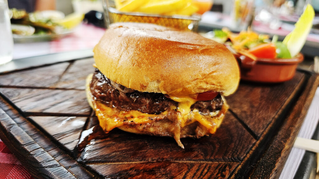 Bacon Burger at O Ranch Restaurant in Portiragnes, France - photo by Arthur Breur